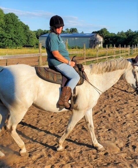 Hope horseback riding, trim